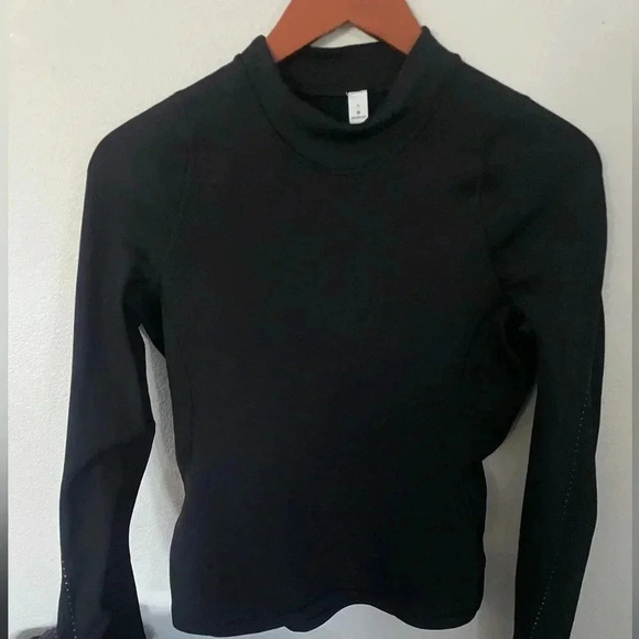 Lululemon chase the chill long sleeve black sweatshirt size 6 - Picture 2 of 5
